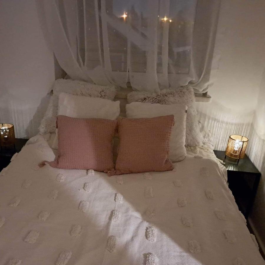 Apartament 40 M Kw Z Garazem Podziemnym Apartment *